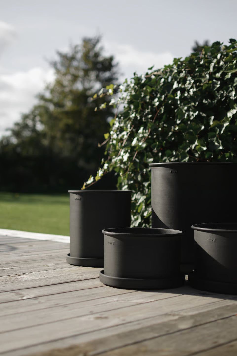DBKD Plant Pot Large 2-Set - Black | Scandinavian Metal Planters with Matching Saucers DBKD