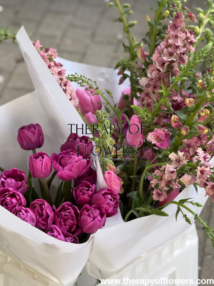 Tulip Margarita | Double Early Tulip therapyofflowers.com