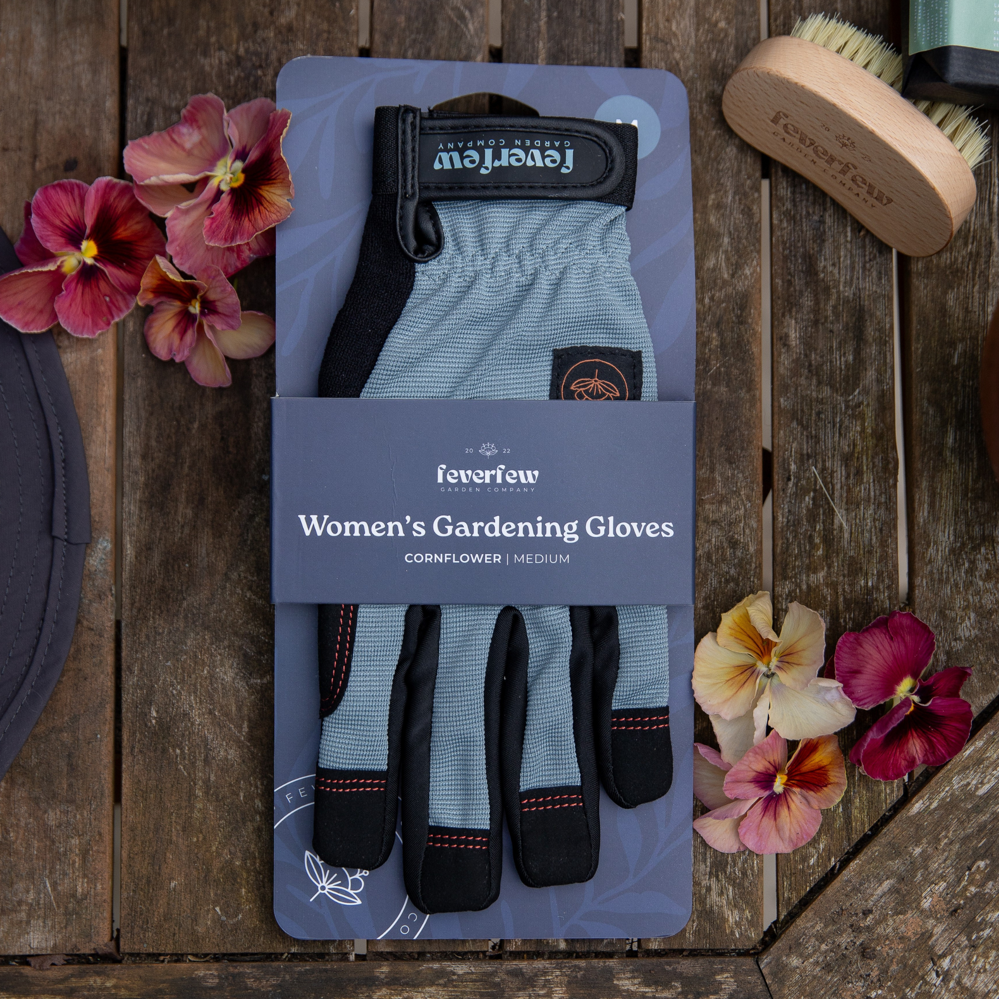 Feverfew Women’s Gardening Gloves | Cornflower therapyofflowers.com