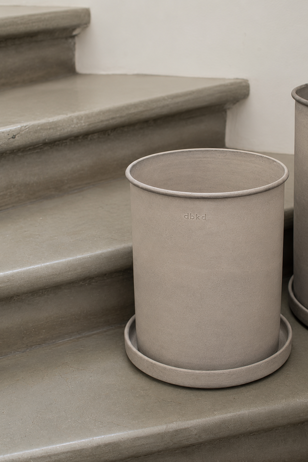 DBKD Plant Pot Large 2-Set – Beige | Scandinavian Metal Planters with Matching Saucers DBKD