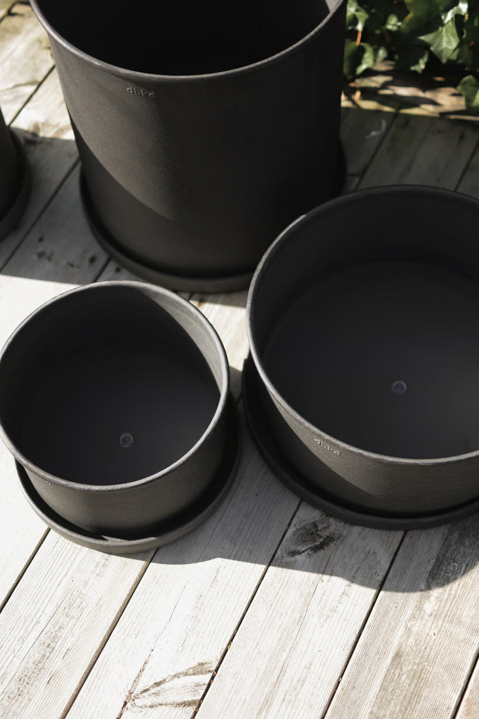DBKD Plant Bowl Medium 2-Set – Brown | Scandinavian Metal Planters with Matching Saucers DBKD