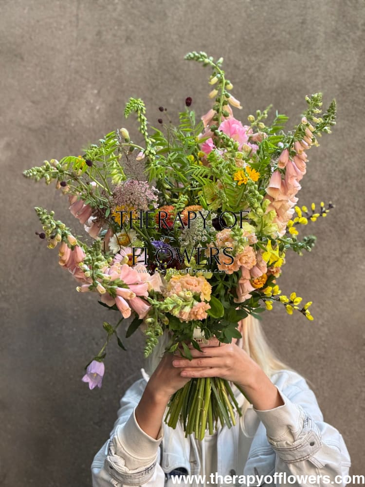 Digitalis purpurea Dottie Peach F1 | Foxglove therapyofflowers.com