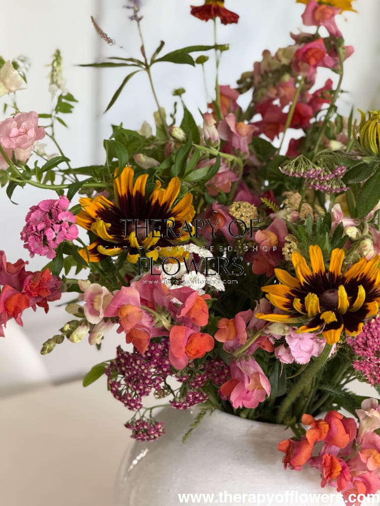 Rudbeckia hirta Denver Daisy | Black-Eyed Susan | Pelleted therapyofflowers.com